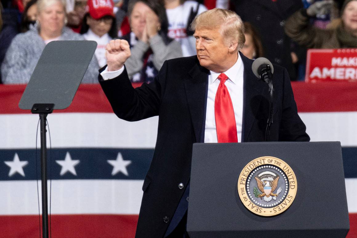 Trump plays a new role: Campaigner in chief