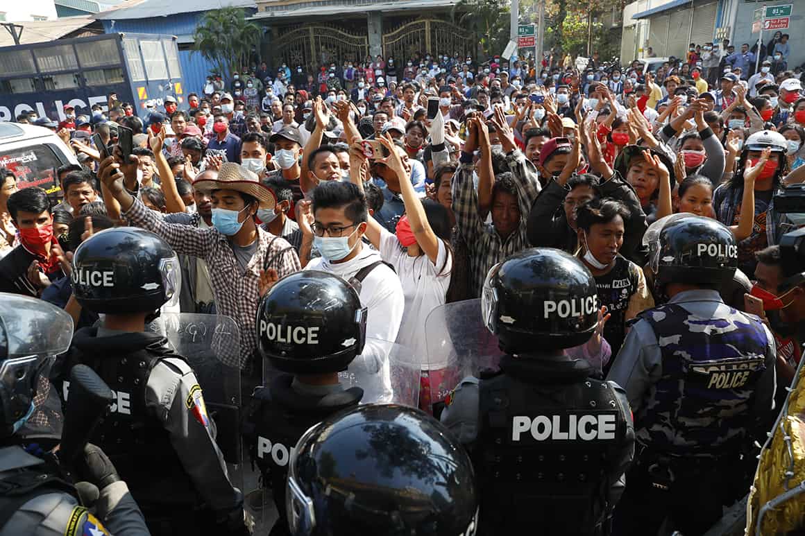Myanmar security forces intensify crackdown on protesters